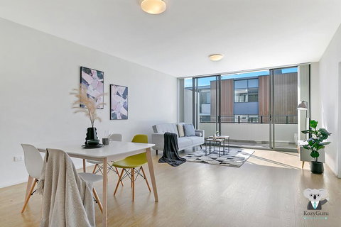 KOZYGURU NORTH RYDE MACQUARIE PARK 2 BEDROOM APT + FREE PARKING NNR009 - Tourism Canberra 1