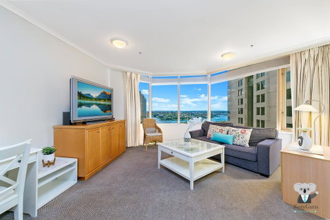 KOZYGURU THE ROCKS HARBOUR BRIDGE VIEW 1 BED APT SWIMMING POOL NTR098 - Tourism Canberra 0