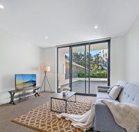 KOZYGURU WOLLI CREEK KOZY 3 BED APT  FREE PARKING NWC009 - Tourism Canberra
