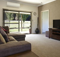 La Casa - Tourism Canberra