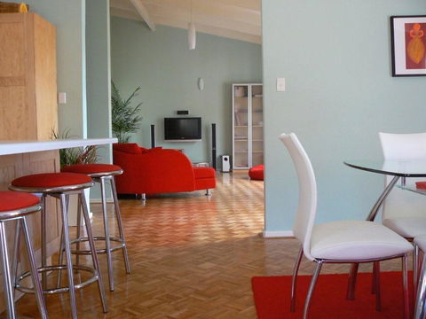 La Cote D Or - Mediterranean Cottage - Tourism Canberra 2
