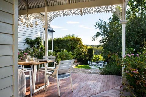 Lake Daylesford Country House - Tourism Canberra 3