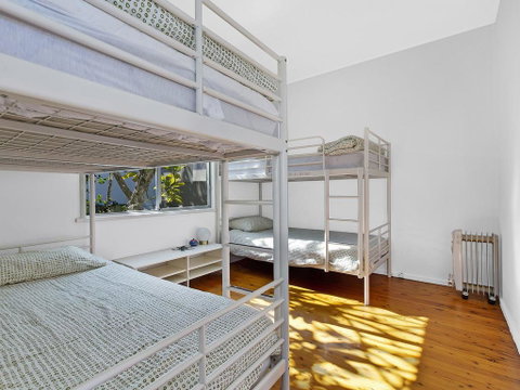 Lakes Edge Cottage - Tourism Canberra 1