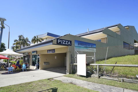 Lakeshore Apartments - Unit 6 - Tourism Canberra 1