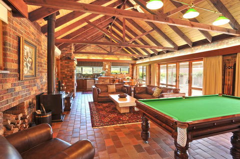 Langbrook Cottages - Tourism Canberra 3