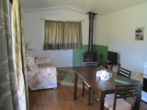 Lavendale Farmstay And Cottages York - Tourism Canberra 2