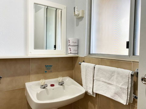 Limestone Coast Tourist Park - Tourism Canberra 0