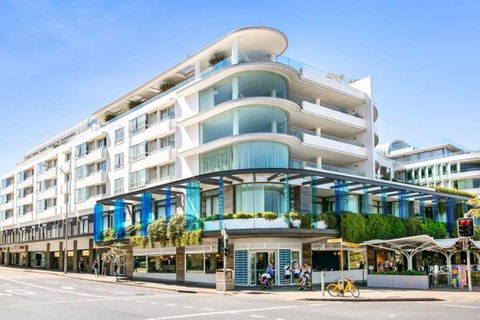 Luxurious Beach Front Apartment In 'The Pacific' - Tourism Canberra 0