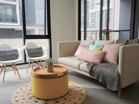 Luxury 1 Bedroom + 1 Study With 1 Parking - Tourism Canberra 1