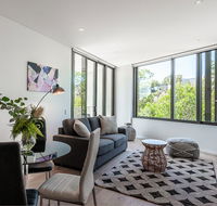 LUXURY APARTMENT / / MOMENTS TO LANE COVE VILLAGE - Tourism Canberra