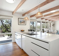 Luxury Beach House only 250m to No 16 Back Beach - Tourism Canberra