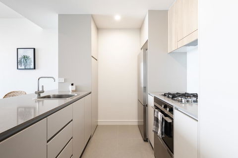 Luxury Beachfront Apartment In Newcastle - Tourism Canberra 1