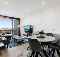 Luxury Living with Panoramic Views - Tourism Canberra