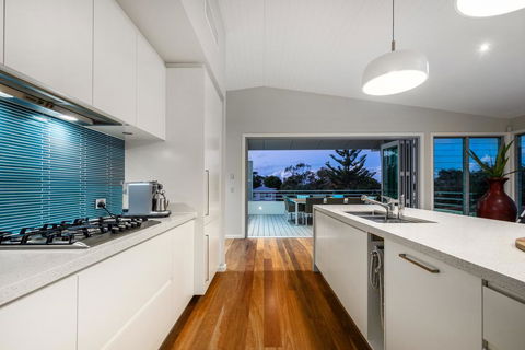 Luxury Tropical Haven - Pacific Avenue, Sunshine Beach - Tourism Canberra 2