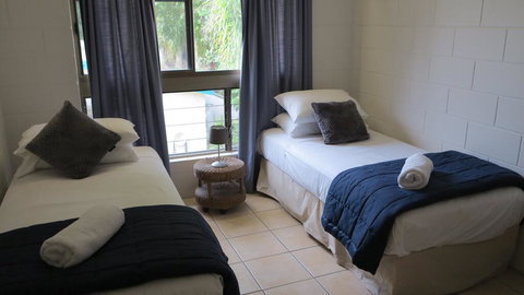 Magnetic Reef Apartments Unit 3 - Tourism Canberra 3