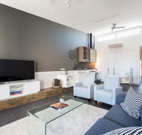 Magnificent Apartment  FREE car park near CBD - Tourism Canberra
