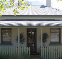 Magnolia Cottage - Tourism Canberra