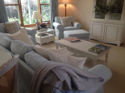 Magnolia Cottage - Tourism Canberra 2