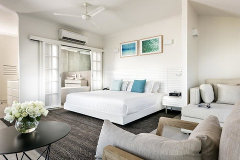 Mangrove Hotel - Tourism Canberra 1