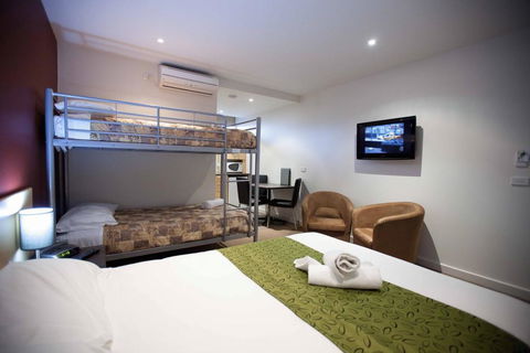 Mansfield Motel - Tourism Canberra 1