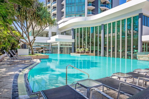 Mantra Legends Hotel - Tourism Canberra 0