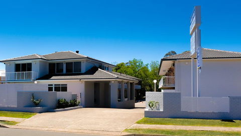 Marco Polo Taree - Tourism Canberra 0