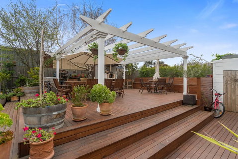 Mediterranean Serenity - Tourism Canberra 0