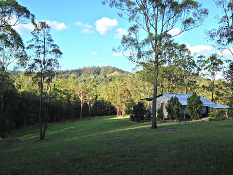 Melawondi Spring Retreat - Tourism Canberra 0
