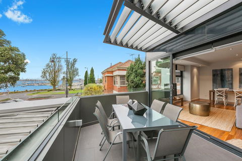 Melbourne Holiday Apartments Williamstown - Tourism Canberra 3