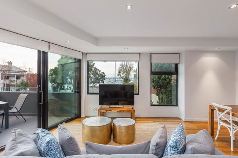Melbourne Holiday Apartments Williamstown - Tourism Canberra 0