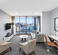 Meriton Suites North Sydney - Tourism Canberra