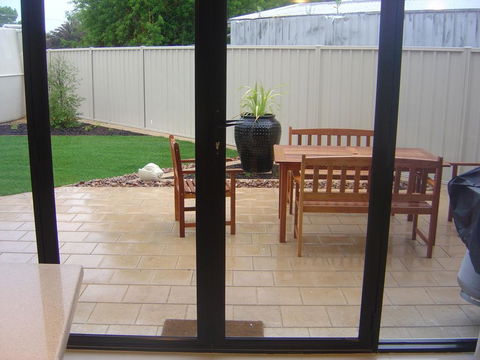 Merlot Verdelho Townhouses - Tourism Canberra 2