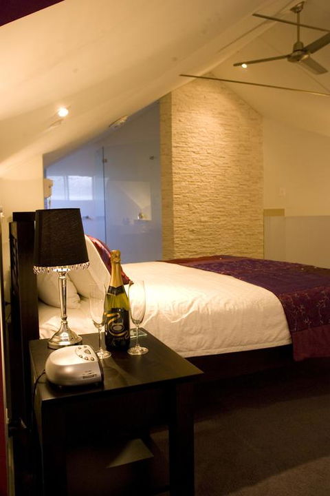 Merlot Verdelho Townhouses - Tourism Canberra 3