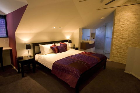 Merlot Verdelho Townhouses - Tourism Canberra 0
