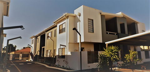 MERRIFIELD Foothill Suites - RELAXING LIFETYLE CHOICE - Tourism Canberra 3