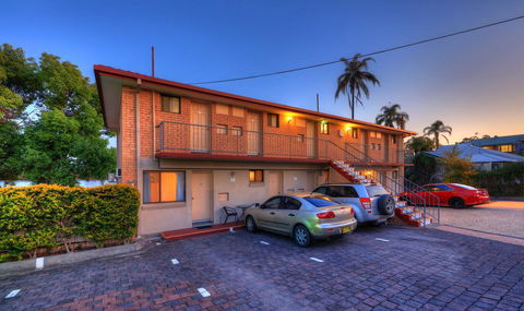 Midlands Motel - Tourism Canberra 3
