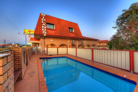 Midlands Motel - Tourism Canberra 1