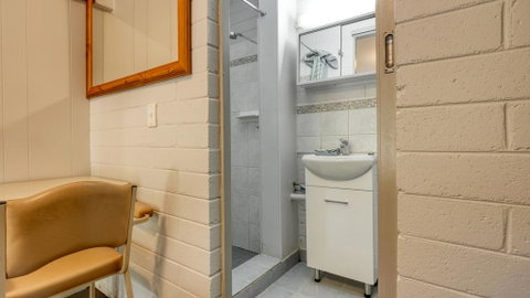 Millers Cottage Motel - Tourism Canberra 1