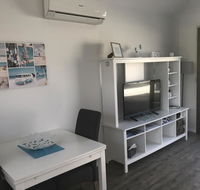 Mindarie Beach Studio - Tourism Canberra