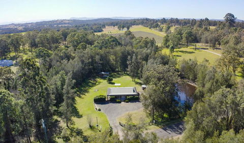 Misty Glen Cottage - Tourism Canberra 1