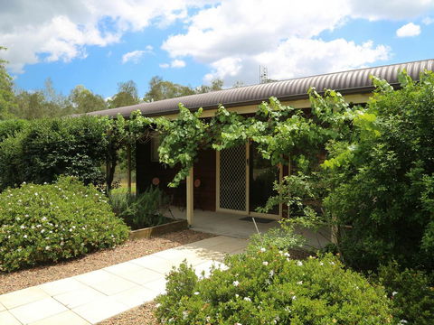 Misty Glen Cottage - Tourism Canberra 2