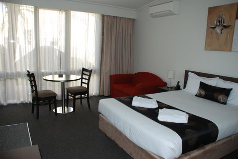 Mitchell On Main - Tourism Canberra 1