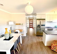 Modern Majestic - everything you need - private location - Tourism Canberra
