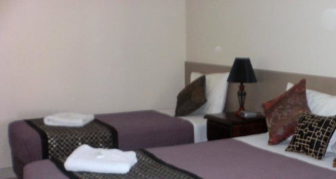 Molika Springs Motel - Tourism Canberra 0