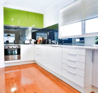 Mont Albert 2 Bedrooms Morden House - Tourism Canberra