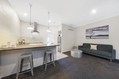 Moonlight Bay Apartments - Tourism Canberra 3