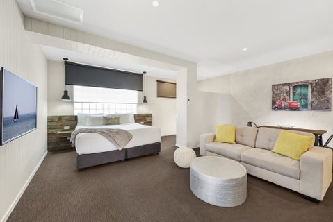 Moonlight Bay Apartments - Tourism Canberra 1