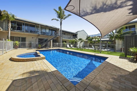 Moonlight Bay Apartments - Tourism Canberra 0