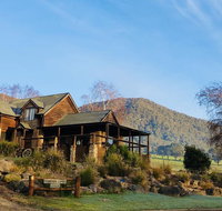 Mountain Grass Lodge 2 bedroom - Tourism Canberra