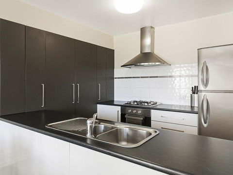 MOYNE VIEWS NO. 2 - Tourism Canberra 1